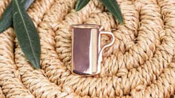 Carafe Pin