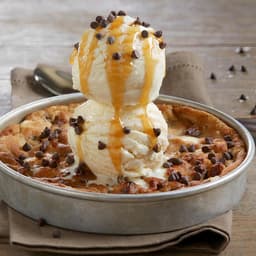 Salted Caramel Pizookie®